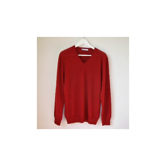 Men's red V-neck alpaca sweater